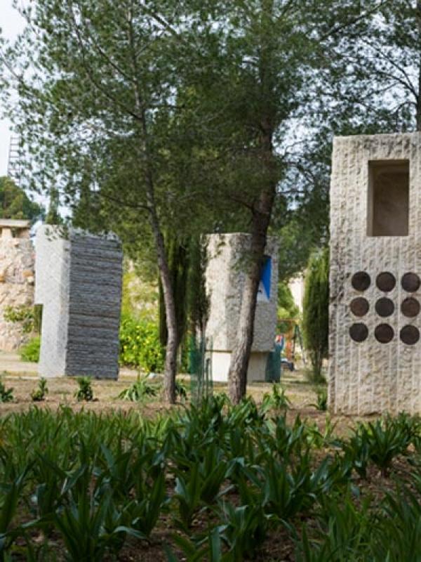 Contornos de la Masía